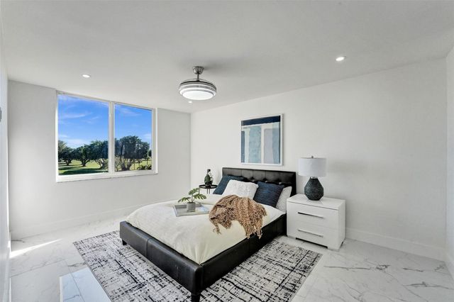 8900 Washington Boulevard 416, Pembroke Pines, FL 33025