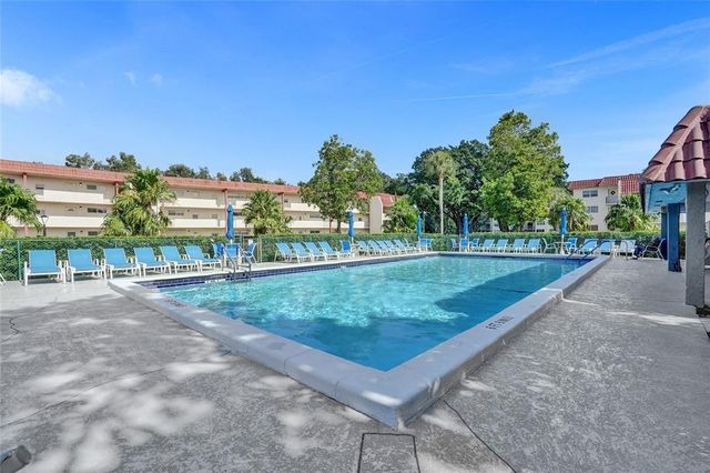 8900 Washington Boulevard 416, Pembroke Pines, FL 33025