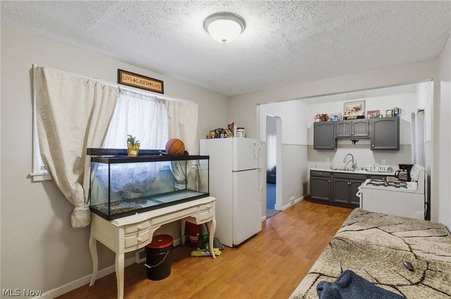 16333 Miles Avenue, Cleveland, OH 44128