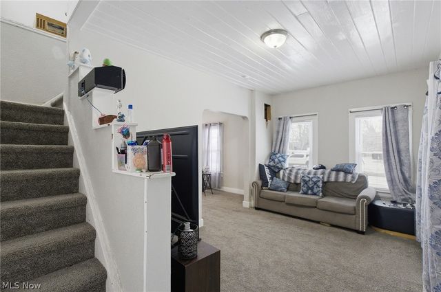 16333 Miles Avenue, Cleveland, OH 44128