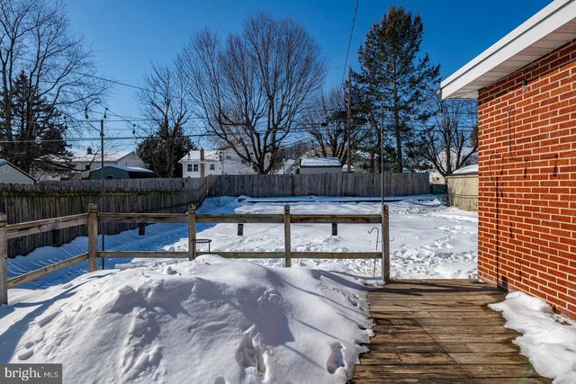 514 DORCHESTER AVE, West Lawn, PA 19609