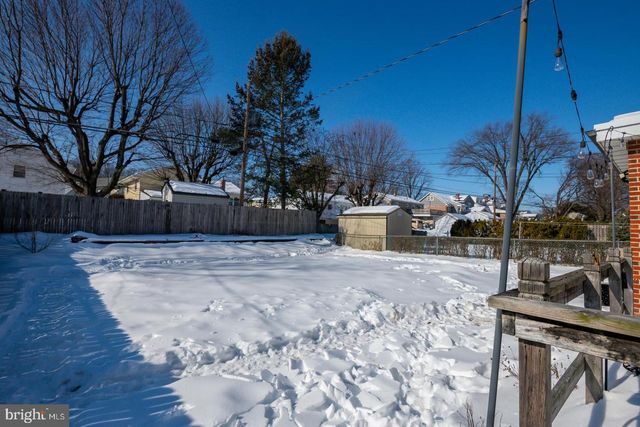 514 DORCHESTER AVE, West Lawn, PA 19609