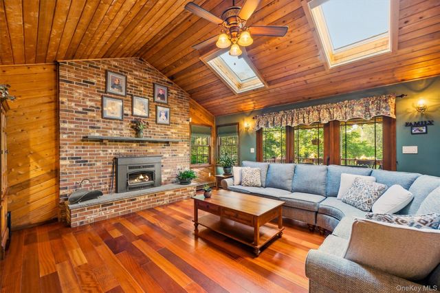 309 Beattie Road, Washingtonville, NY 10992