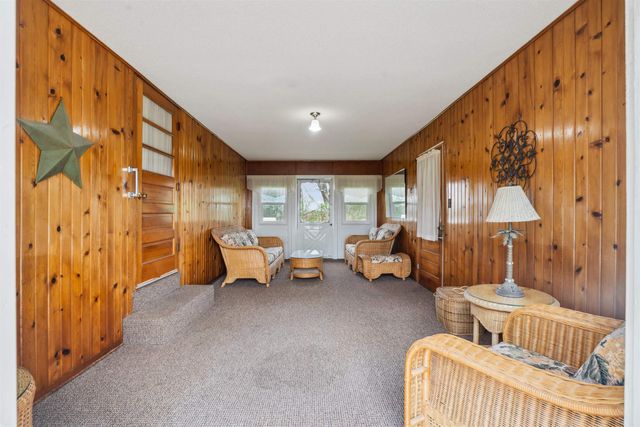9902 University Avenue, Cedar Falls, IA 50613
