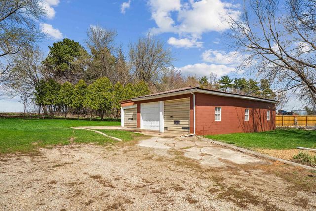 9902 University Avenue, Cedar Falls, IA 50613