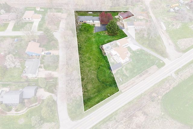 9902 University Avenue, Cedar Falls, IA 50613