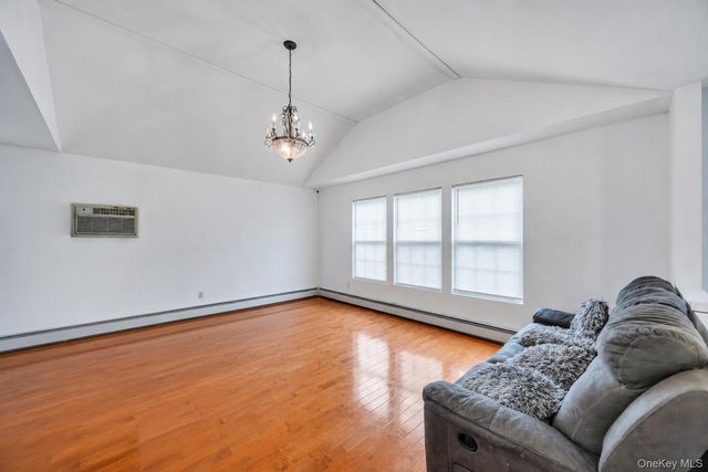 99 Ormond Street, Hempstead, NY 11550