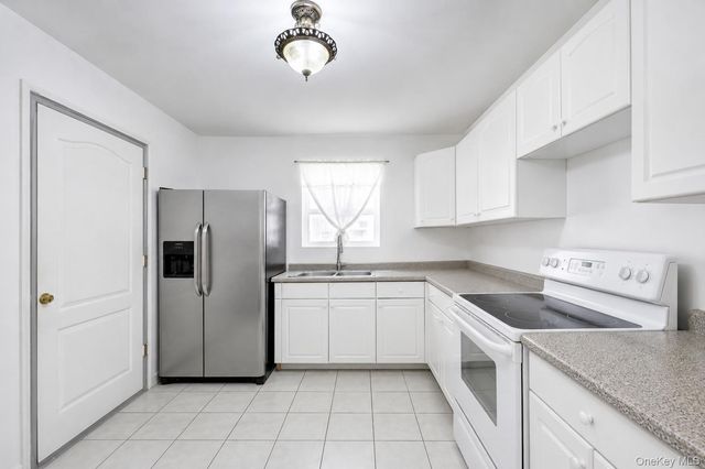 99 Ormond Street, Hempstead, NY 11550