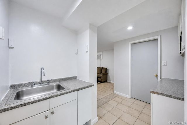 99 Ormond Street, Hempstead, NY 11550