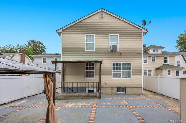99 Ormond Street, Hempstead, NY 11550