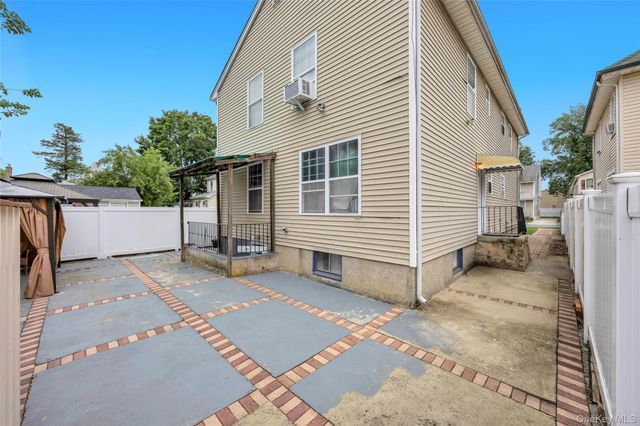99 Ormond Street, Hempstead, NY 11550