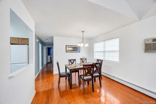99 Ormond Street, Hempstead, NY 11550