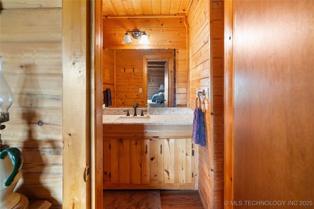 10556 Vacation Drive, Kingston, OK 73439