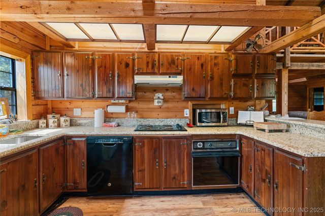 10556 Vacation Drive, Kingston, OK 73439