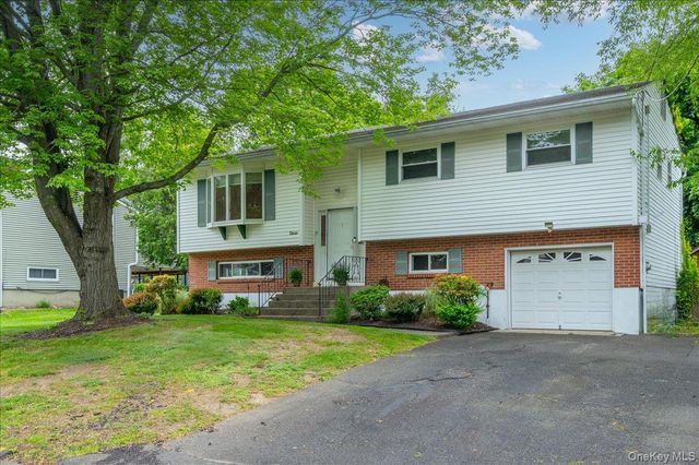 3 Wiles Drive, Stony Point, NY 10980