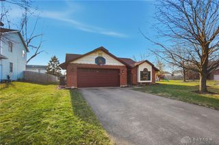 1210 Charleston Court, Troy, OH 45373