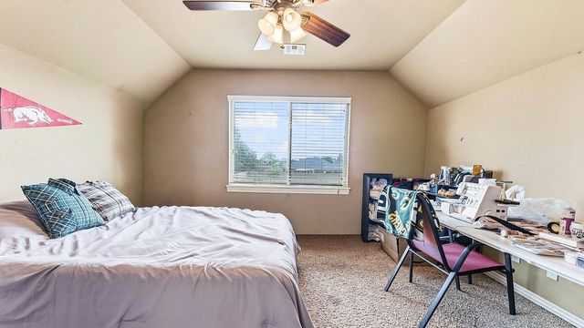 2711 SE 7Th Street, Bentonville, AR 72712