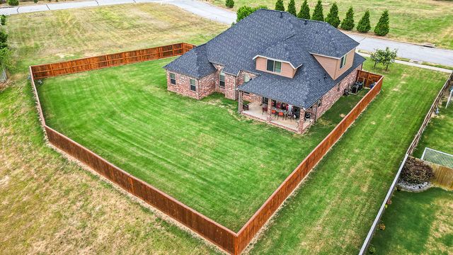 2711 SE 7Th Street, Bentonville, AR 72712