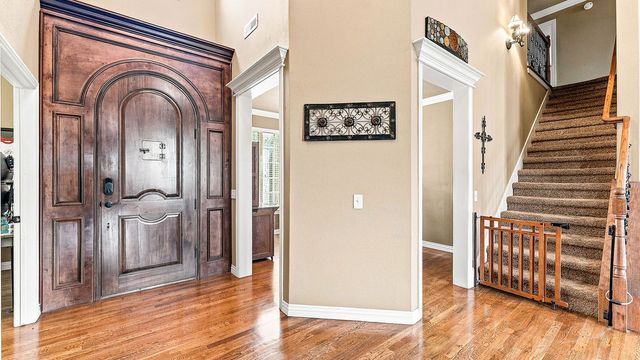 2711 SE 7Th Street, Bentonville, AR 72712