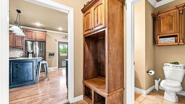 2711 SE 7Th Street, Bentonville, AR 72712