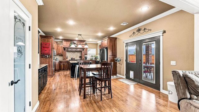 2711 SE 7Th Street, Bentonville, AR 72712