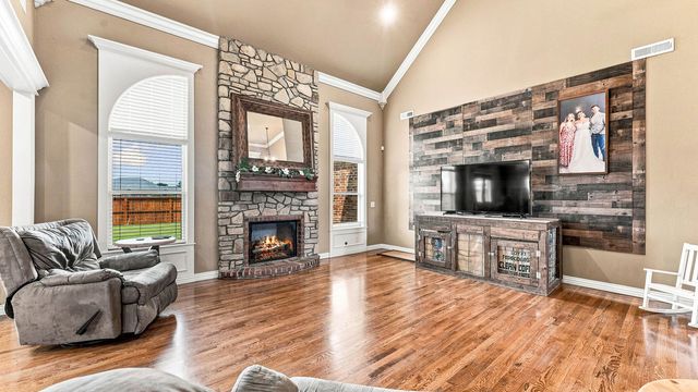 2711 SE 7Th Street, Bentonville, AR 72712
