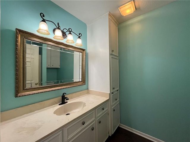 6638 Long Meadow Dr C, Corpus Christi, TX 78413