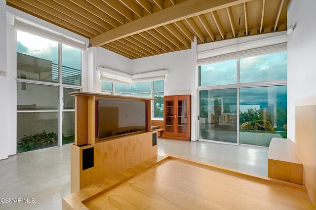 3681 Alomar Drive, Sherman Oaks, CA 91423