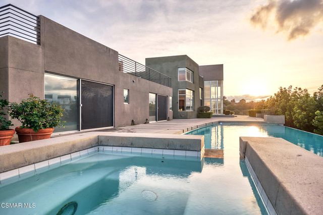 3681 Alomar Drive, Sherman Oaks, CA 91423