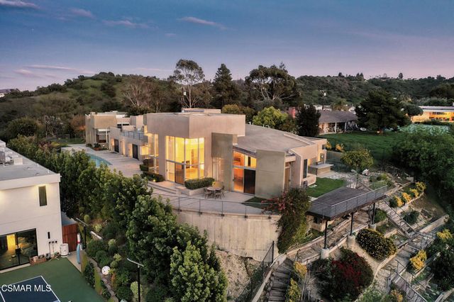 3681 Alomar Drive, Sherman Oaks, CA 91423