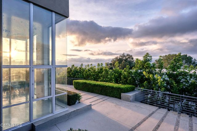 3681 Alomar Drive, Sherman Oaks, CA 91423