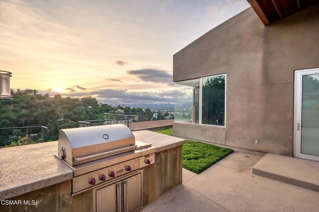 3681 Alomar Drive, Sherman Oaks, CA 91423