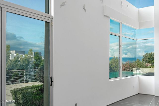 3681 Alomar Drive, Sherman Oaks, CA 91423