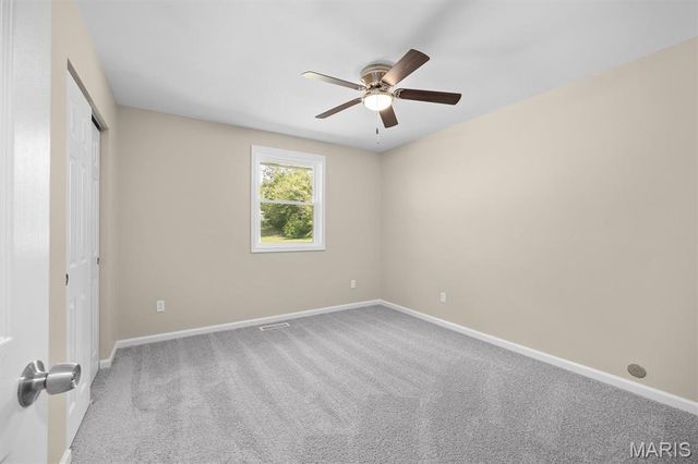 6002 Wenzel Road, Alton, IL 62002