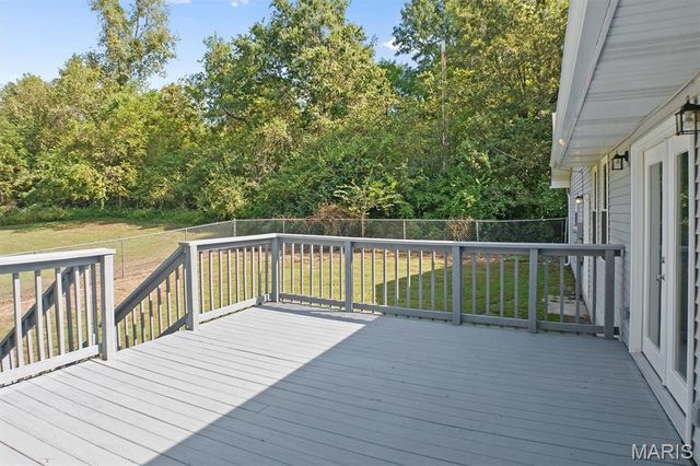 6002 Wenzel Road, Alton, IL 62002