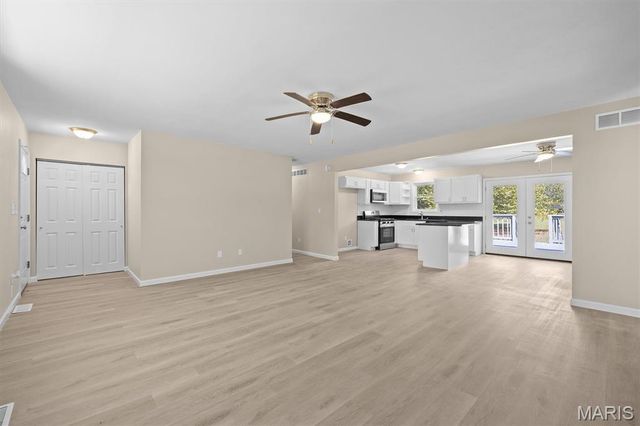 6002 Wenzel Road, Alton, IL 62002