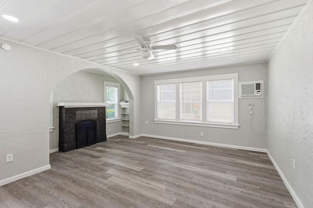 112 Fairview Ave, Modesto, CA 95354