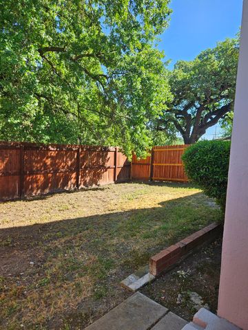 112 Fairview Ave, Modesto, CA 95354