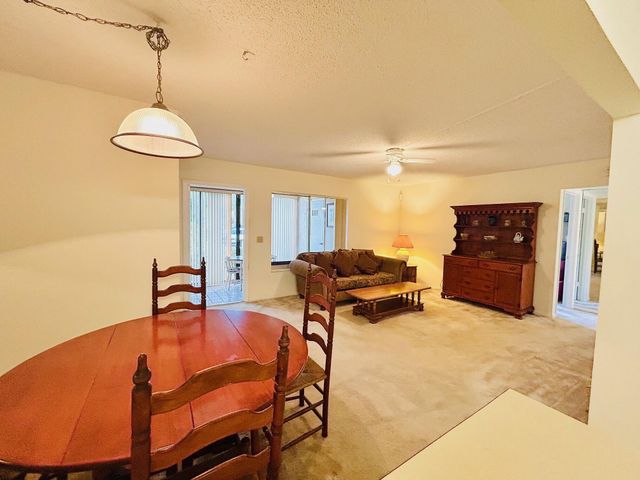 414 Pine Glen Lane C-1, Greenacres, FL 33463