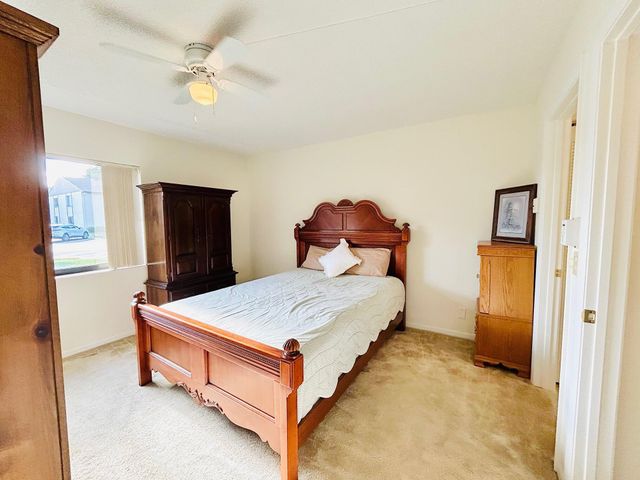 414 Pine Glen Lane C-1, Greenacres, FL 33463