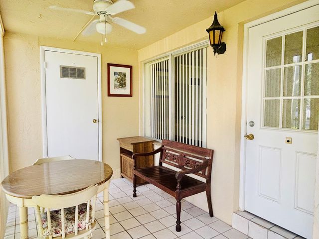 414 Pine Glen Lane C-1, Greenacres, FL 33463