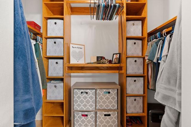 616 W 10TH STREET, Kaukauna, WI 54130