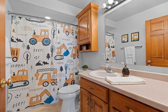 616 W 10TH STREET, Kaukauna, WI 54130