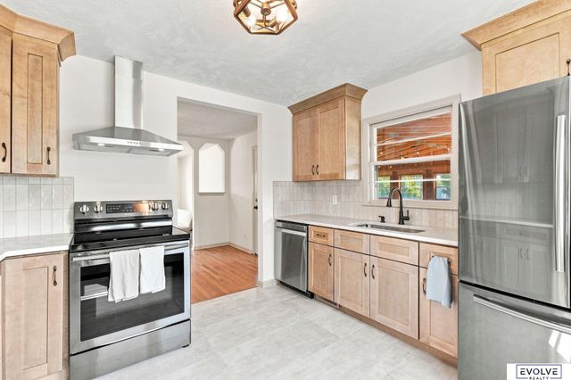 1418 Fairfax Road, Bellevue, NE 68005