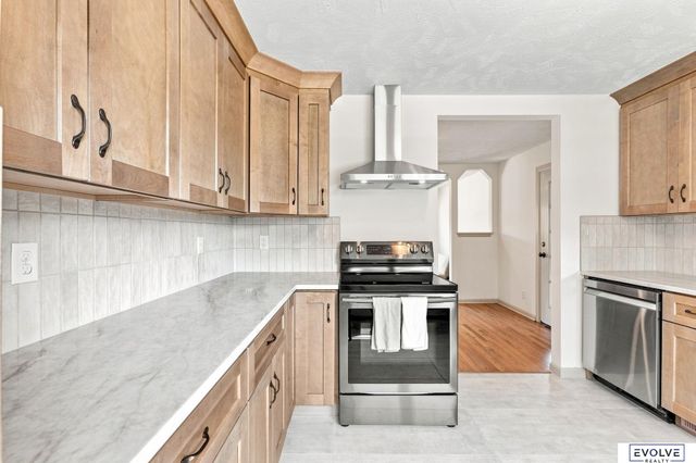 1418 Fairfax Road, Bellevue, NE 68005