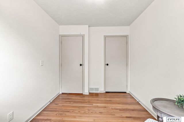 1418 Fairfax Road, Bellevue, NE 68005