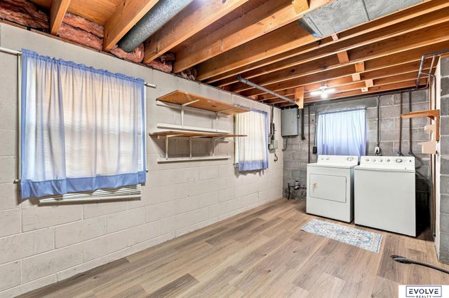 1418 Fairfax Road, Bellevue, NE 68005