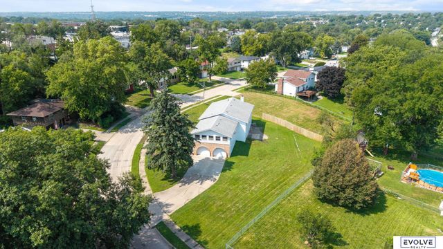 1418 Fairfax Road, Bellevue, NE 68005