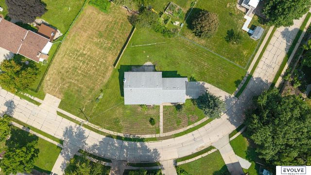 1418 Fairfax Road, Bellevue, NE 68005