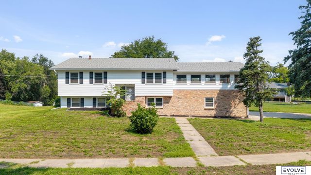 1418 Fairfax Road, Bellevue, NE 68005